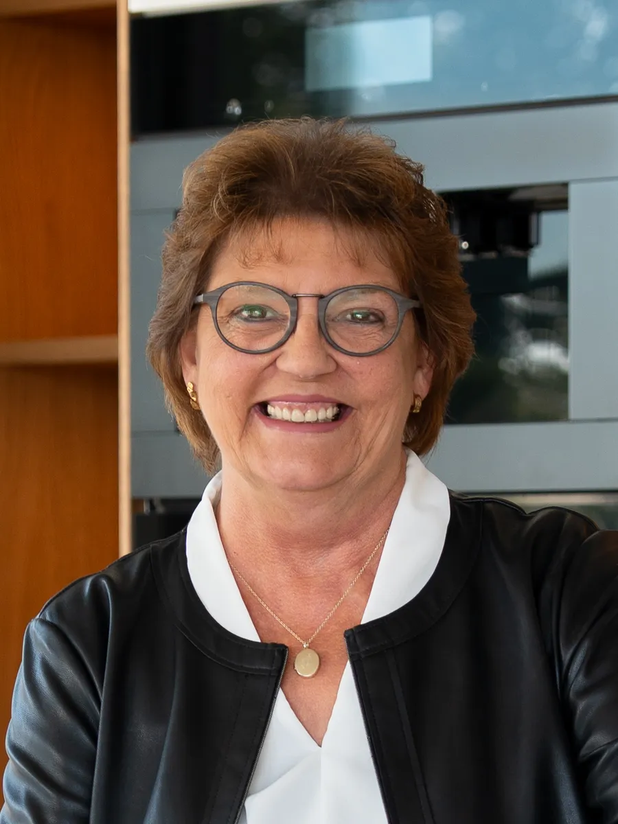 Bettina Kern